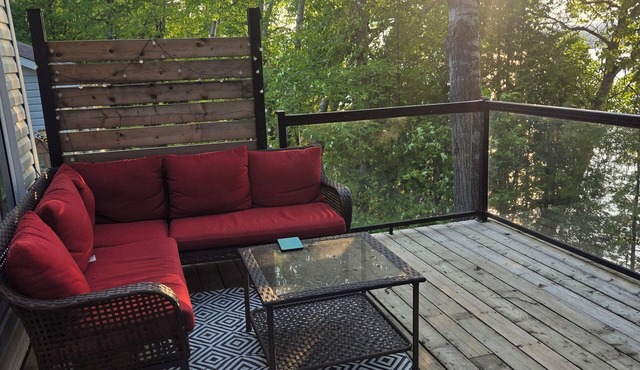 Waterfront Cottage in Plaisance National Park - Pet Friendly