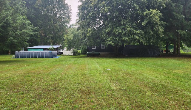 Waterfront Cottage on Acreage