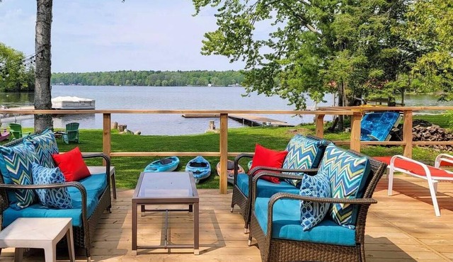 Waterfront Cottage on Buckhorn Lake