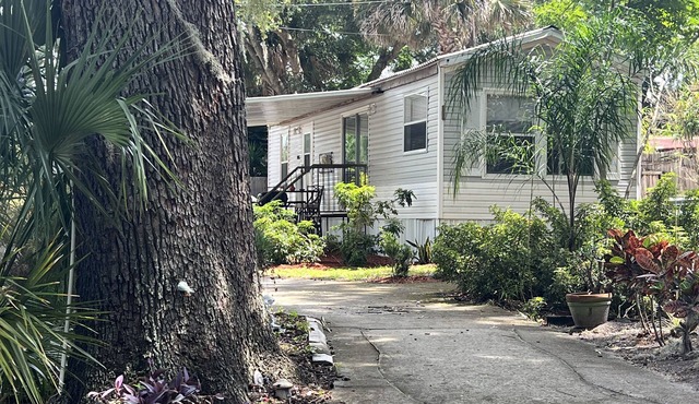 Waterfront Cottage on Haynes Creek