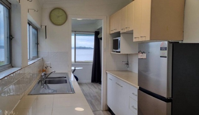 Waterfront Cottage, TOP NOTCH