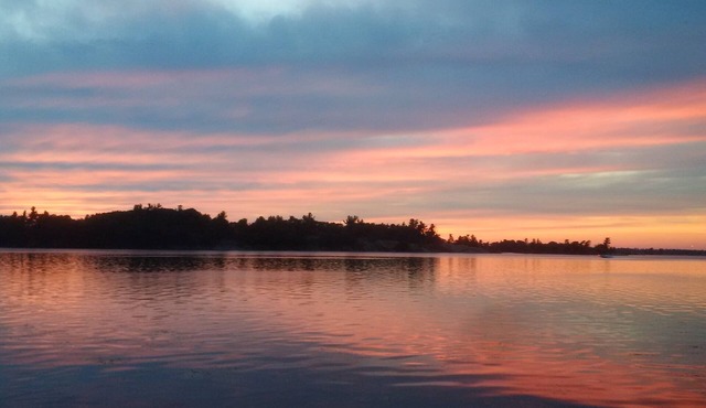 Waterfront Cottage with Dock Great Fishing and Glorious Sunsets - Sleeps 5