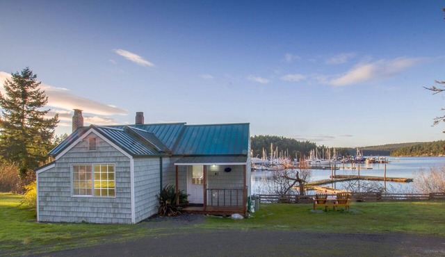 Waterfront Cottage near Friday Harbor - Best Place Cottage