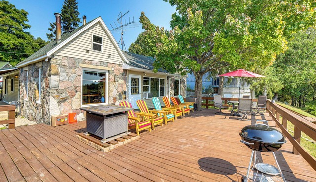 Waterfront Cottage w/Dock & Views in Six Lakes!