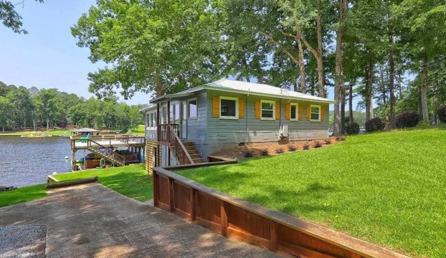 Waterfront cottage with private two-story boat dock