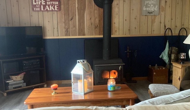 Waterfront cozy 2 bedroom