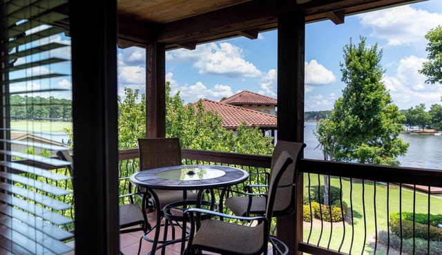 Waterfront Cuscowilla Villa Suites on Lake Oconee with assigned Boat slip