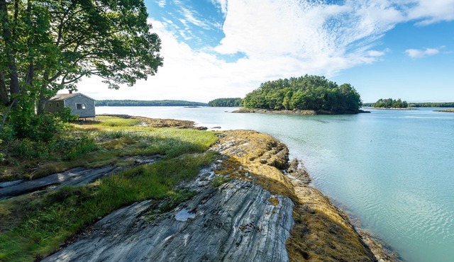 WATERFRONT, deep water dock, secluded property with amazing views and nature