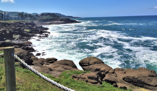 Waterfront Depoe Bay Retreat, 2-Bedroom Condo