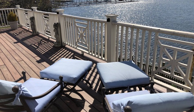 Waterfront Downtown Salem Home in Historic New England - 35 minutes to Boston