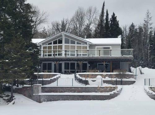 Waterfront, dream stay at Belle Vue Cottage
