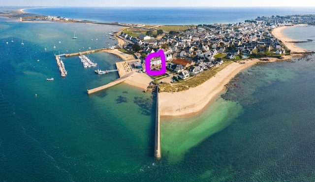 Waterfront duplex apartment on the Gâvres peninsula.