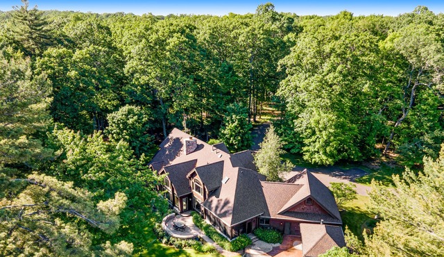 Waterfront elegance with private beach & hot tub - dogs welcome
