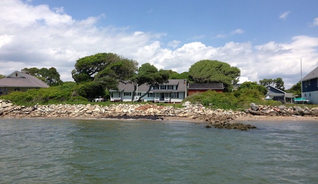 Waterfront! Enjoy Fishing Cape Lookout & Shackleford Banks- Pet Friendly