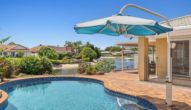 Waterfront Entertainers Dream