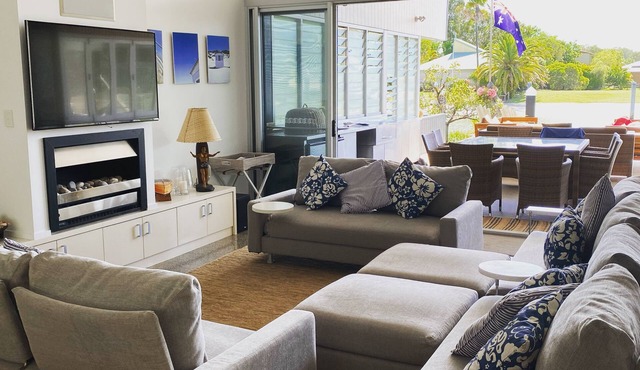 Waterfront Escape: The Shed on South Stradbroke Island