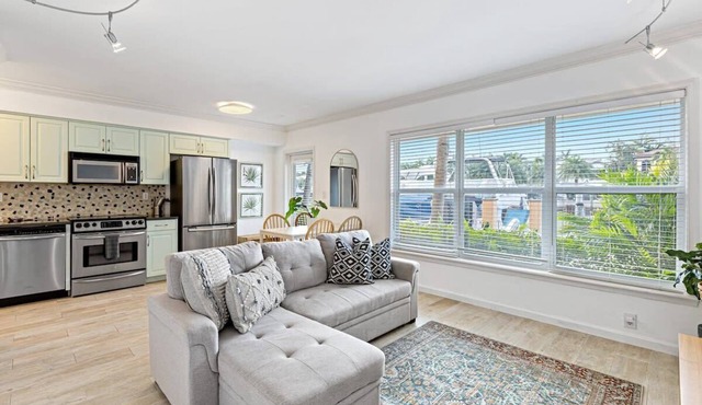 Waterfront Escape – Minutes to Las Olas & Beach