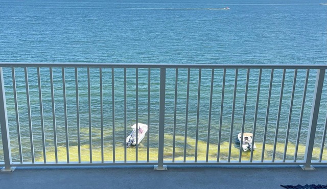 Waterfront Escape in Perdido Key Stunning Views, pool & more