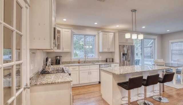 Waterfront Escape! NYC Ferry, Beach, Modern New Construction 3 bedroom 3 bath