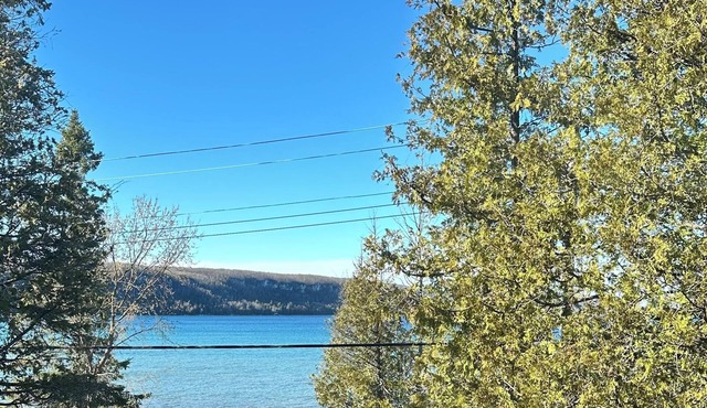 Waterfront family cottage on beautiful Georgian Bay.