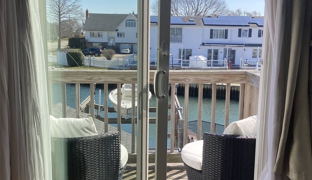 Waterfront Family Friendly Oasis in Seaford