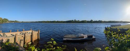 Waterfront Gem