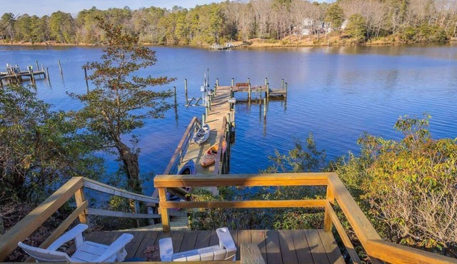 Waterfront Getaway with Game Room, Kayaks, Perfect for Families