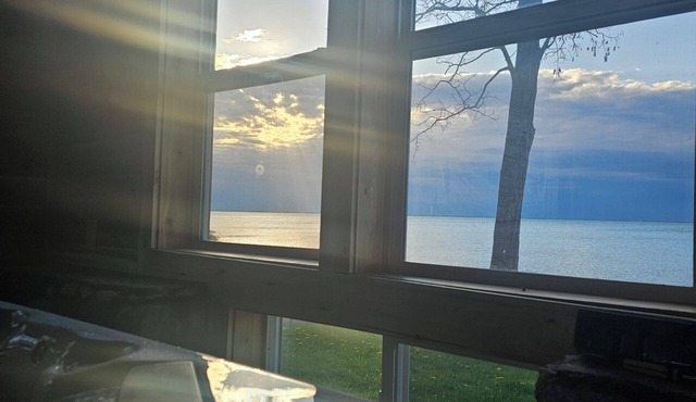 Waterfront Green Bay/Door County 3BR