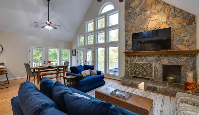 Waterfront Hartfield Vacation Rental with Dock!