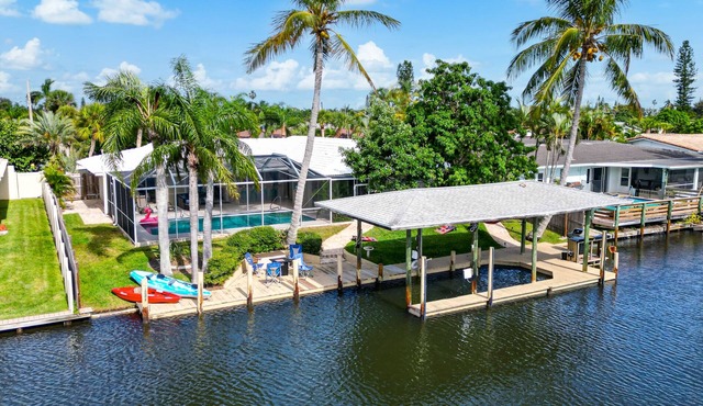 Waterfront Heated Pool w/Boat Dock & Cosmic Mini Gof - 4bd 2ba Paradise Found