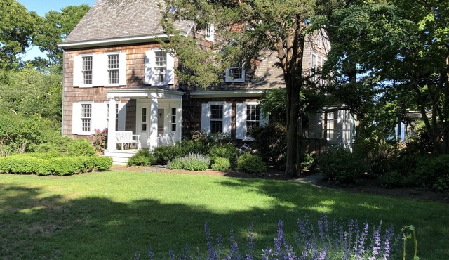 Waterfront Historic Artist’s Home, with private beach, sleeps 10