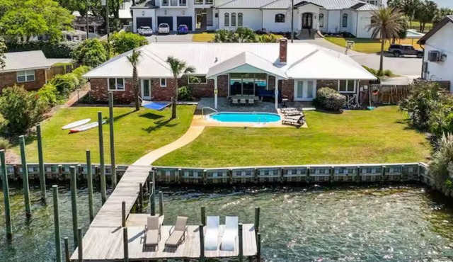 Waterfront ~Home~ Private ~Pool & Deep Dock~ Boats