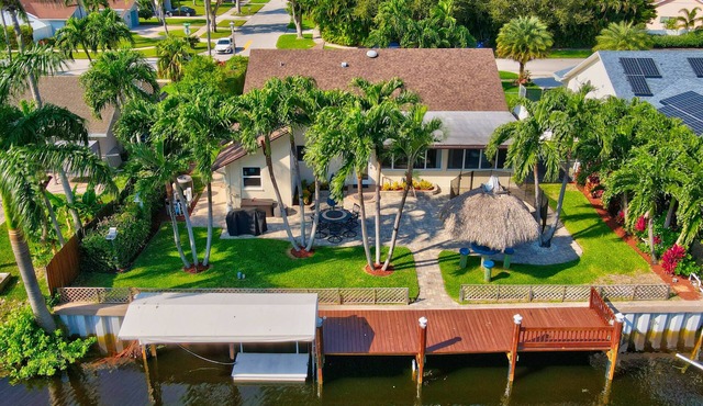 Waterfront Home! Gulf Stream with Kayaks