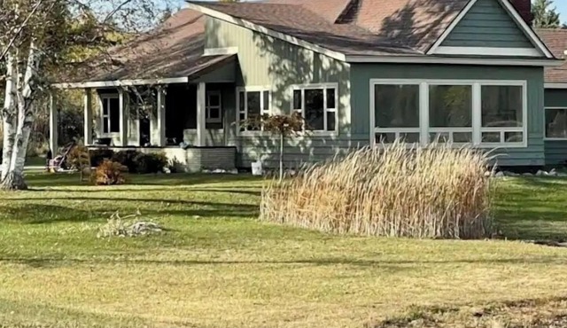 Waterfront Home in Rapid River, MI