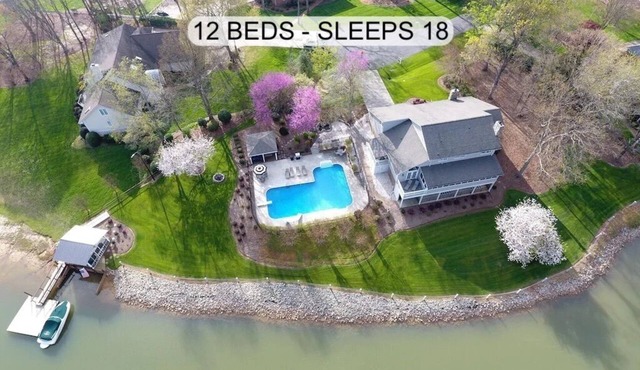 Waterfront Home - Large Pool, Boat Dock + Screened Boat House & Pool Cabana