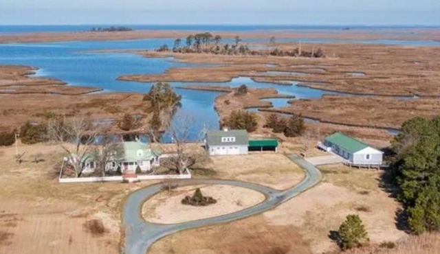 Waterfront Home - New Dock w/Boat Ramp - Pet Friendly - Reduced rate for 2026
