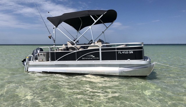 Waterfront Home on Canal - Heated Pool, Free use of Pontoon Boat! Discount's