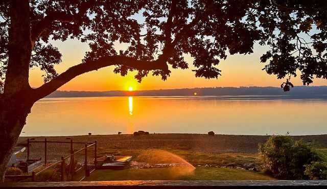 Waterfront home on Case Inlet with private beach, Mt. Rainier view & 2 decks