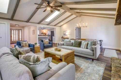 Waterfront Home on Greers Ferry Lake w/Game Room