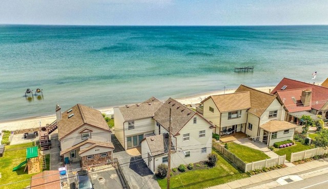 Waterfront Home on Lake Ontario with 50' of Sandy Beach!