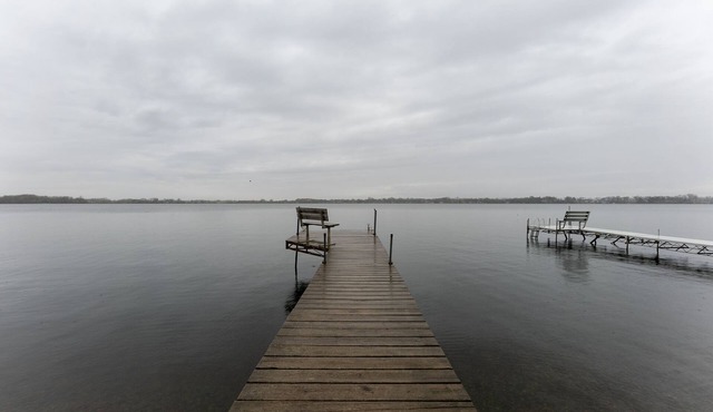 WATERFRONT HOME ON LAKE MADISON