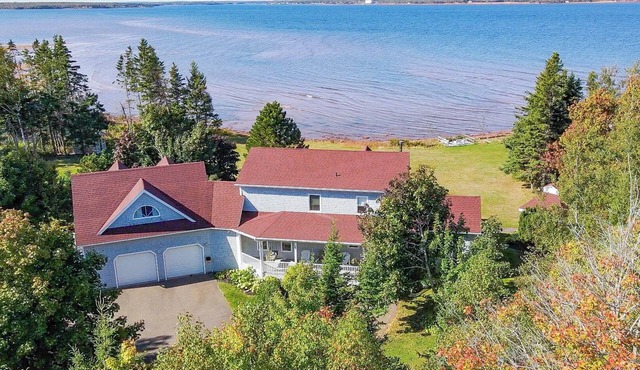 Waterfront Home on Panmure Island | Private Beach Access