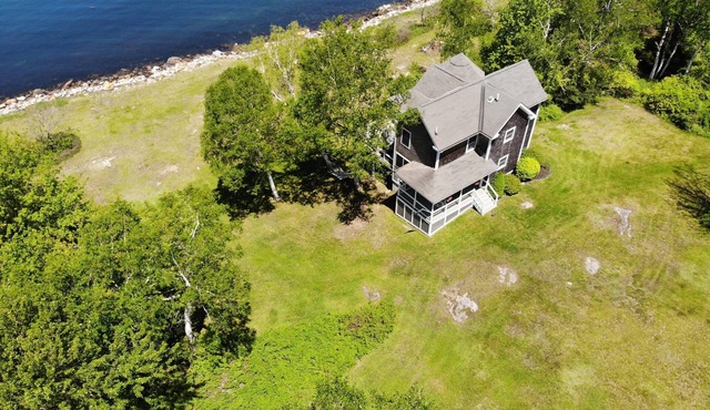 Waterfront Home on Long Island -Golf Cart Included
