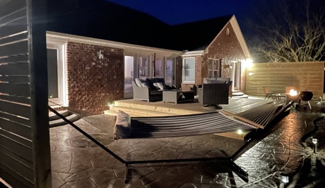 WATERFRONT HOME PERFECT FOR FAMILY VACAYS!