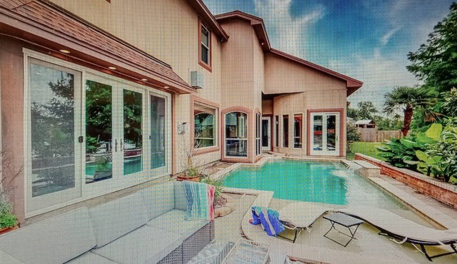 Waterfront home, Private Pool, private dock, 30 min from 5 star resort,