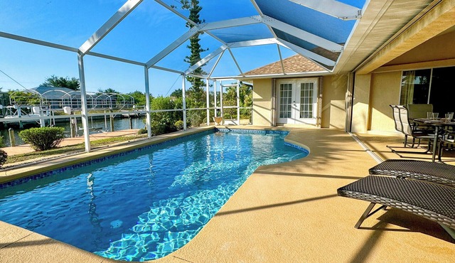 * Waterfront home to relax, reconnect, and create unforgettable memories together! *