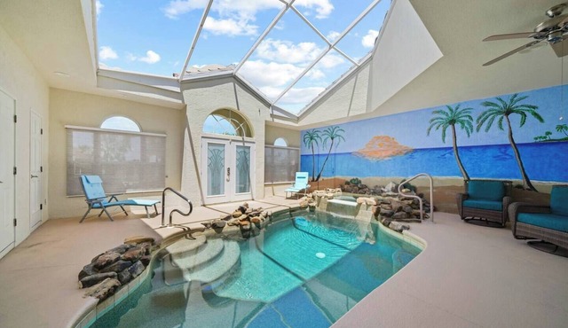 Waterfront home W/courtyard pool