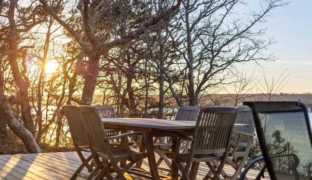 Waterfront Home w/Guest Cottage