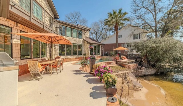 Waterfront Home w/Private Pool, SPA and Golf Cart. TIME TO GET AWAY AND PLAY