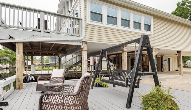 Waterfront Home w/Private Boat Slip on Blood River-Short drive to New Orleans